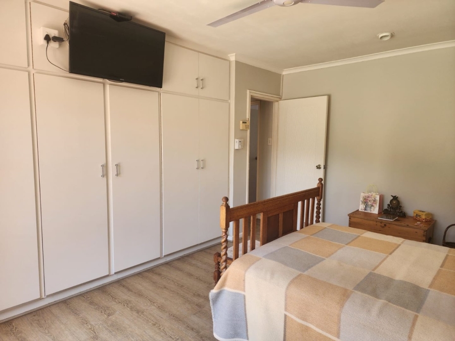 3 Bedroom Property for Sale in Summerstrand Eastern Cape